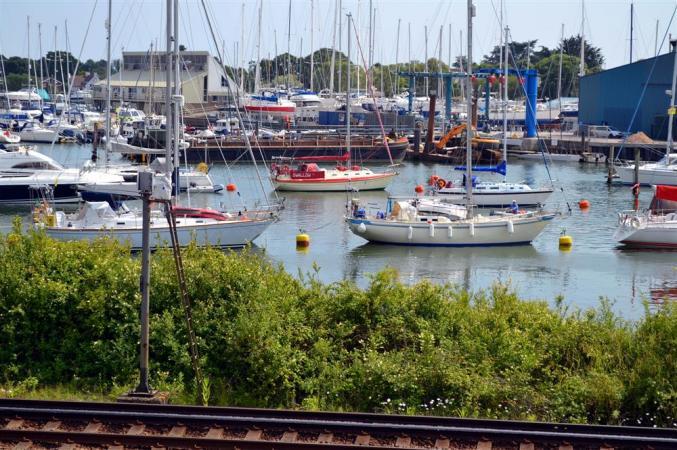6 Island Point is located in Lymington